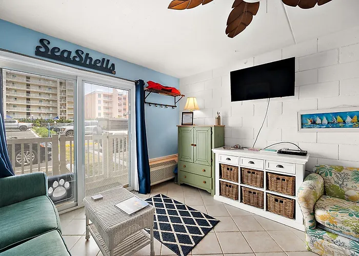 Cozy Efficiency At Marshall Ocean Stadt