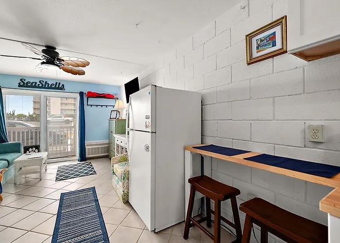 Cozy Efficiency At Marshall Inn Holiday home
